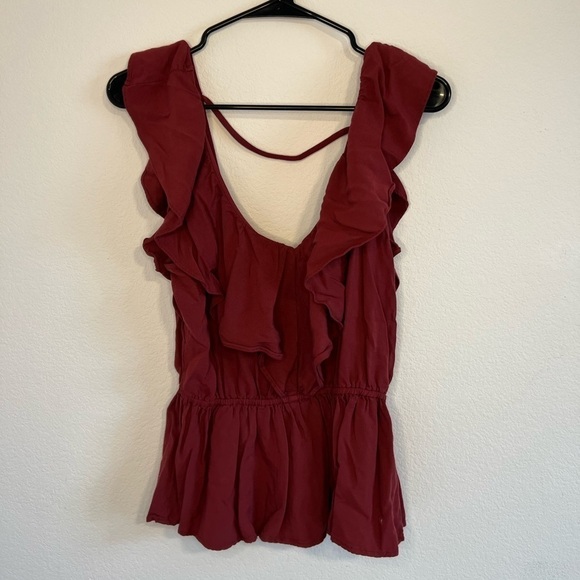 Abercrombie & Fitch Women’s Red Ruffle Top Size Medium - Picture 1 of 7